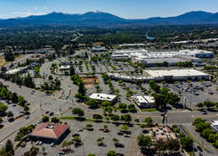 
                                	        Shasta Crossroads
                                    