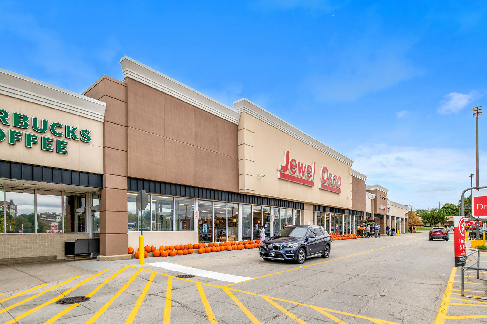 Royal shops Imports Plaza, Rolling Meadows, IL