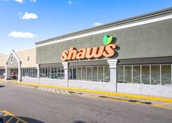 
                                	        Shaw's Plaza Raynham
                                    