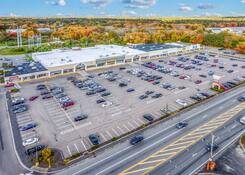 
                                	        Shaw's Plaza Raynham
                                    